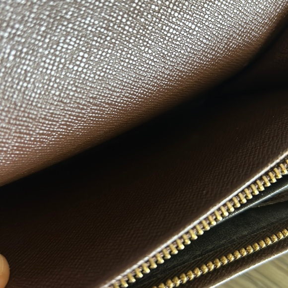 Louis Vuitton Damier Ebene Wallet - Picture 8 of 16